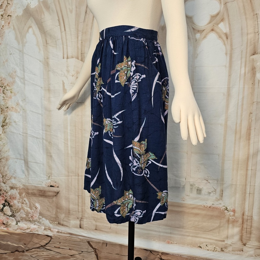 Vintage 1970s Skirt Midi Length Navy Blue Batik Style Butterfly Print Pockets